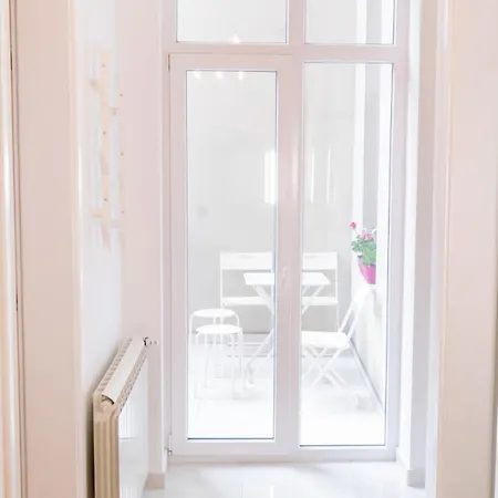 155sqm 4br For 9 Guests Apartament *