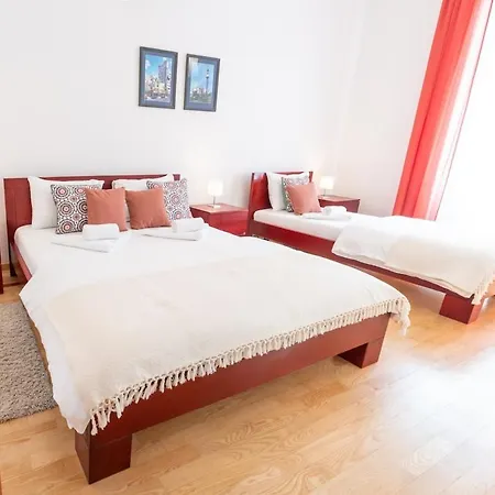 155sqm 4br For 9 Guests Apartament Belgrad