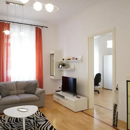 155sqm 4br For 9 Guests