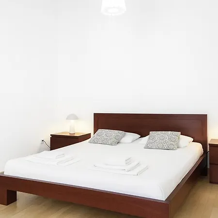 155sqm 4br For 9 Guests Apartament Belgrad