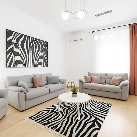 155sqm 4br For 9 Guests Apartament Belgrad